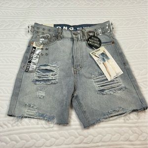 💗‎ *NEW* S.O.N.G. - Mid Thigh Distressed Shorts